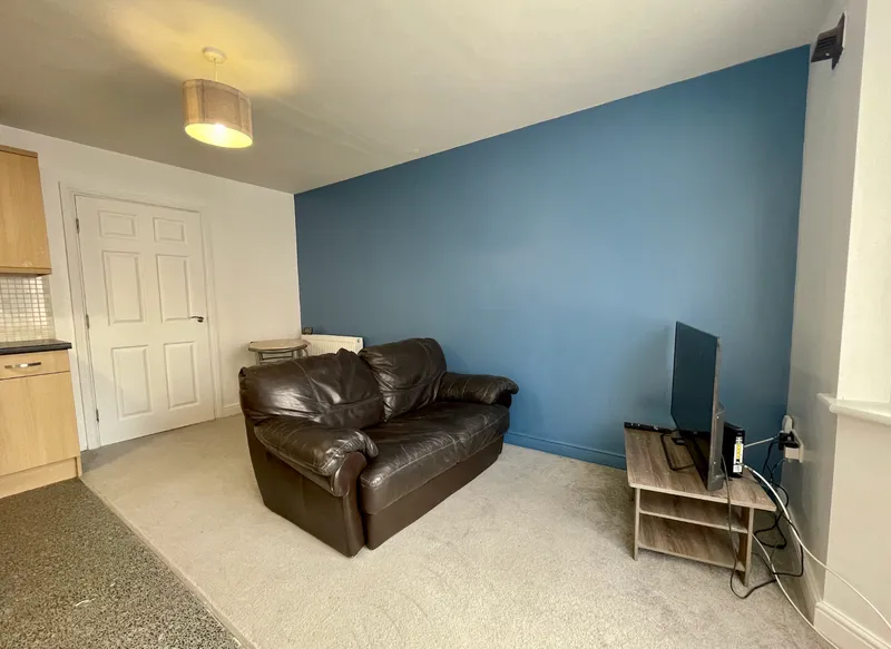 Stylish 2 Bed Student Flat  // Jul 2026 - Image 4